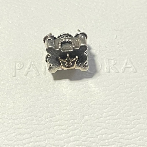 Pandora Happily Ever After Charm - Picture 2 of 3